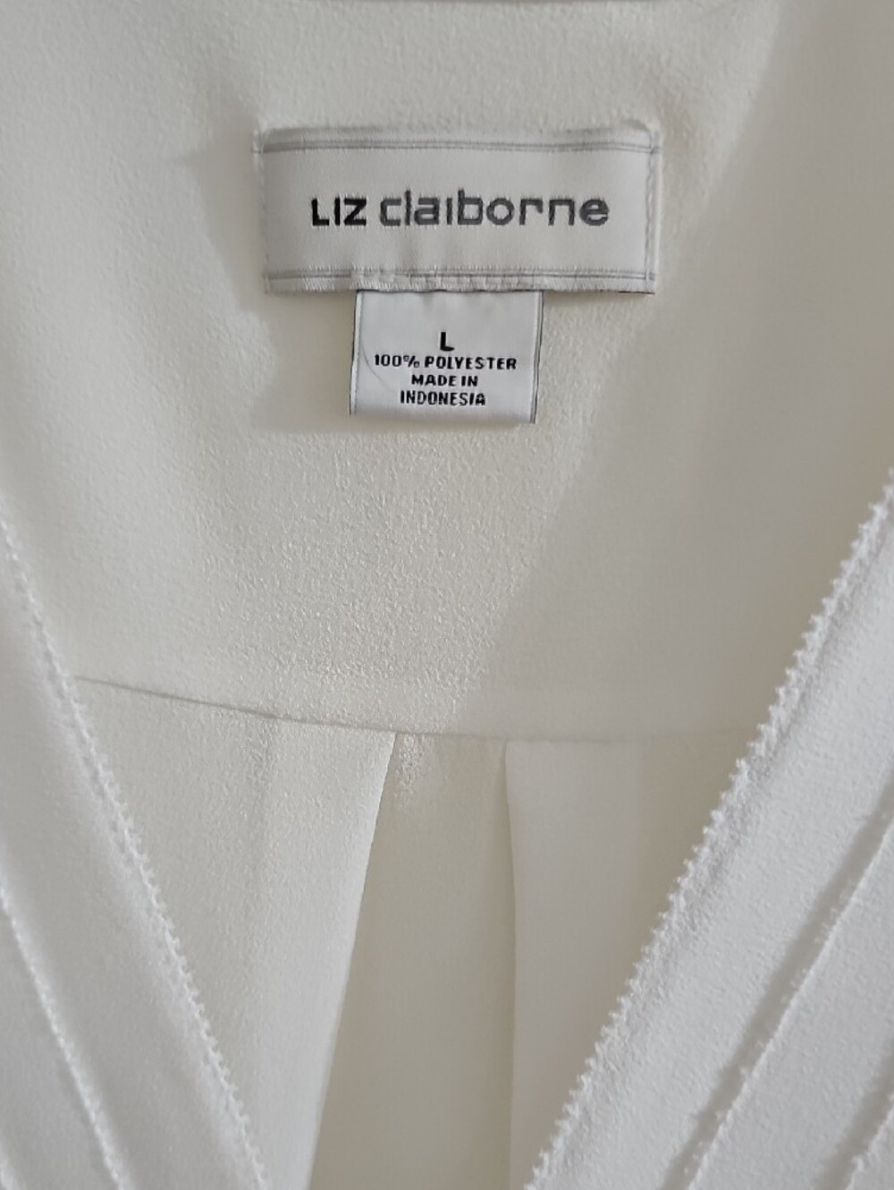 Liz Claiborne White Pleated V-Neck Blouse L - Picture 2 of 9